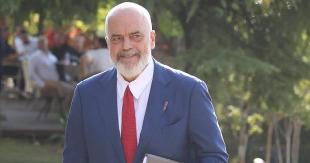 “Drejtësia nuk duhet të shohë majtas apo djathtas,” Rama për BBC: PS nuk do të kontribuojë vetëm me reforma, por duke i dhënë lëkurën e vet vendit