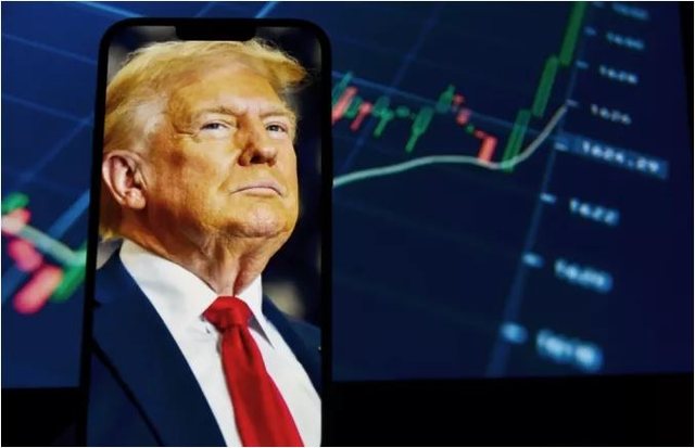 Trump njofton tarifë 50% ndaj mallrave të BE-së: Deficiti 250 miliardë dollarë është i papranueshëm