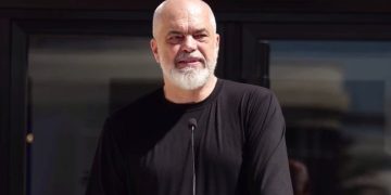 Rama flet për CNN, për protestat që kanë shpërthyer në Tiranë: Shqipëria është në sulm nga armiqtë e huaj dhe konkurrenca, i njohim kush janë