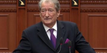 SHBA i hoqi ndalimin e udhëtimit, Berisha tregon prapaskenat: Ja si ndodhi!