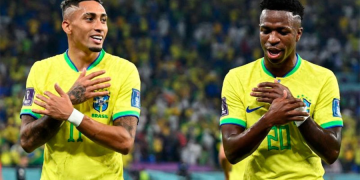 Brazili i “mallkuar”, dëmtohet RËNDË dhe largohet mes dhimbjesh ylli i ekipit! Ancelotti mbetet pa “busull” në sulm