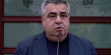 “Shqipëria s’mund të përmbyset kaq befas”/ Plazhet publike me pagesë, Gonxhja: Shkak kostot e mirëmbajtjes!