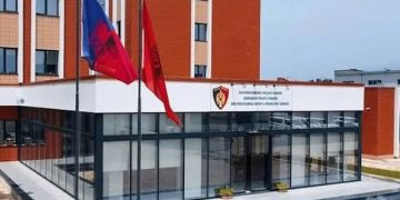 E rëndë në Shkodër/ Burri vret bashkëshorten, arrestohet nga policia