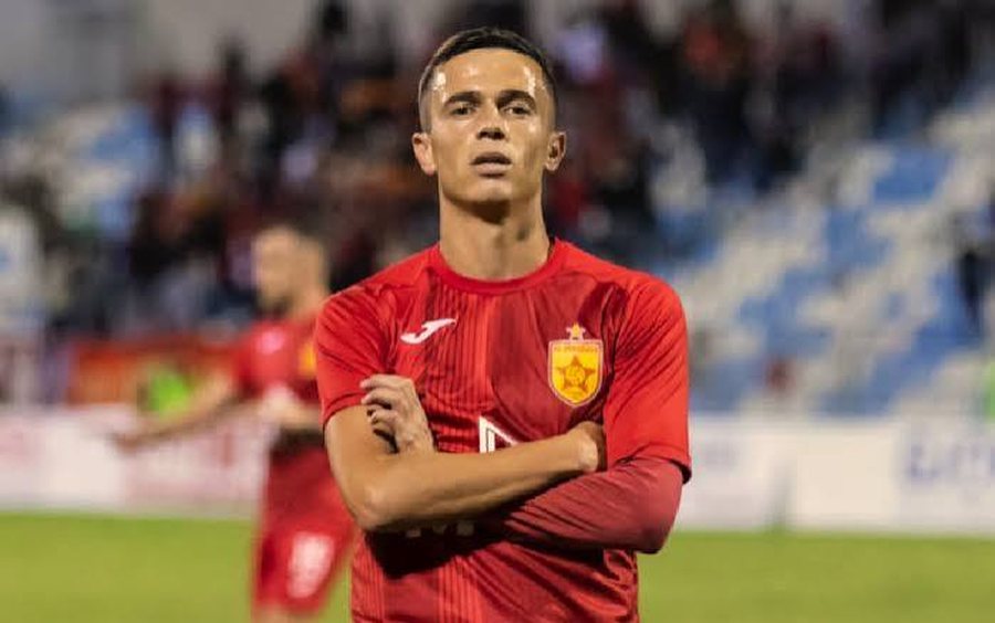 FOTOLAJM/ Jasir Asani largohet nga Shqipëria, ish-sulmuesi i Partizanit del në stërvitje me “blutë”