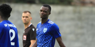 ZYRTARE/ Dështoi në provën te Tirana, sulmuesi nigerian firmos me pretendentët për Superioren
