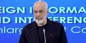 ‘Manipulimi i informacionit dhe ndërhyrjet e huaja’, Rama: ‘Revolucioni i flamingove’, shembull i dezinformimit