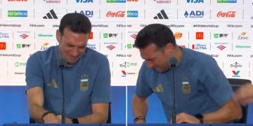 Nuk e përballoi dot humbjen në finale, trajneri Scaloni ndërpriti në mes konferencën mes lotësh (VIDEO)