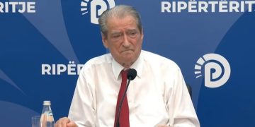 Berisha injoron thirrjet kundër tij dhe merr nën “përgjegjësi” protestën qytetare: Do bëjmë gjithçka që të ketë sukses