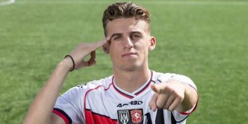 ZYRTARE/ Lëvizje befasuese në Superligë, klubi shqiptar transferon qendërsulmuesin nga Holanda