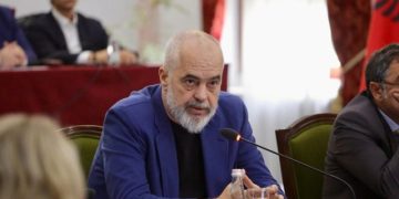 Protesta shkakton “furtunë” në qeveri? Rama i pakënaqur me ministrat, priten lëvizje në kabinet!