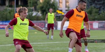 Florin Bratu u bën “zbor” futbollistëve që në ditën e parë, Partizani nis përgatitjet për sezonin e ri