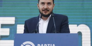 PD bojkotoi seancën parlamentare, Salianji: Është shërbimi më i madh që mund t’i bëhet Edi Ramës