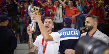 ZYRTARE/ Ka fituar tre herë Kupën e Shqipërisë, ish-sulmuesi i Vllaznisë LË FUTBOLLIN në moshën 32-vjeçare