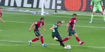 VIDEO/ U shit për shifrën rekord nga Flamurtari, ish-i Superiores “çan rrjetën” me eurogol në debutimin e tij në Rusi