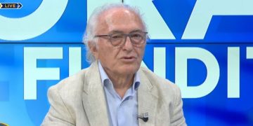 Flamingot u bënë blu/ “Dhunë, perversitet e marrëzi”, Çupi: Rusia, Irani dhe Kurti po e krijojnë protestën