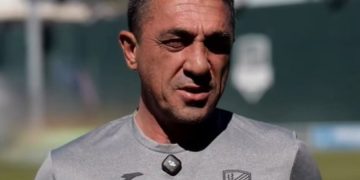 “Pas pësimi të golit, skuadra u përgjigj shumë mirë”, Nevil Dede optimist për kualifikimin në Champions: S’ka mbaruar ende asgjë!