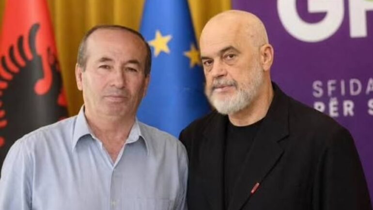 “Na larguat fëmijët nga vendi”, ish-kryetari i PS së Korçës akuzon Ramën: Krijove administratën më të korruptuar në 114 vite shtet