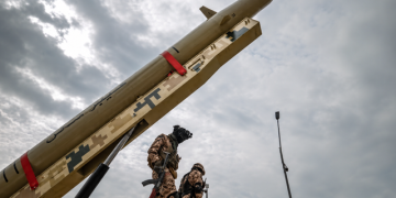 Raketa më e rrezikshme e Iranit po bëhet edhe më vdekjeprurëse