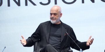 “Deri në 1 miliard euro mbështetje për bizneset” – Rama: Kushdo që ka një ide biznesi, të aplikojë e do marrë 2 milionë euro me kredi