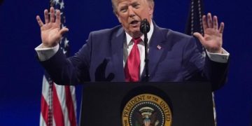 Fjalimi i Trump zgjat më pak se 40 minuta: Jemi më të pasur dhe më të fortë se kurrë. Pastaj sulmon komunizmin