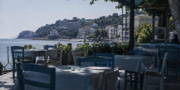 Rënia e konsumit në restorante arrin deri në 35%, “çunat” nuk konsumojnë nga frika e SPAK