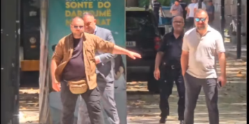 VIDEO/ “Hajde të q…a robt”, breshëri vezësh ndaj Eduart Shalsit dhe Ervin Hoxhës!